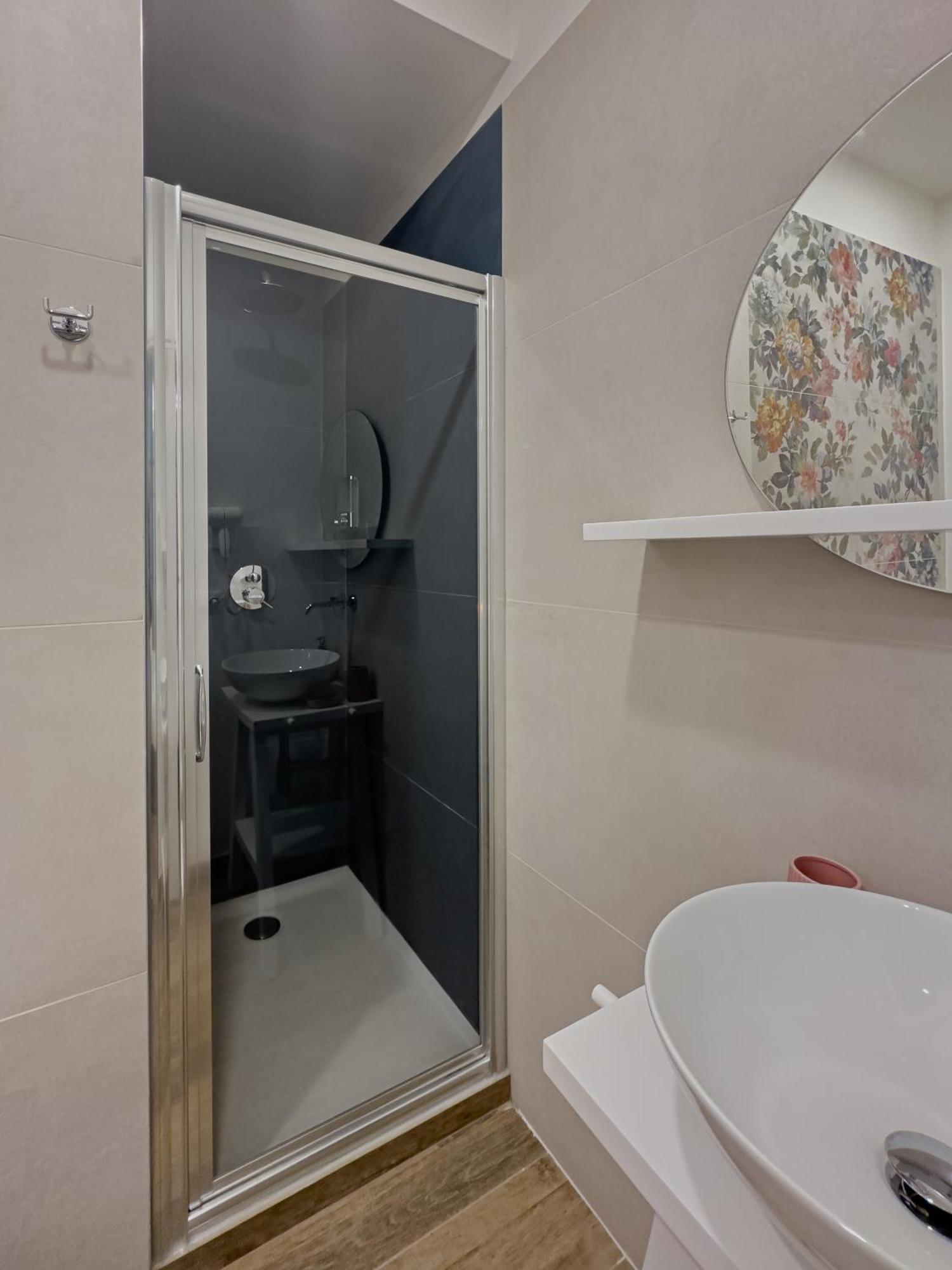 Realkasa Galliera Home & Suites Bologna Buitenkant foto