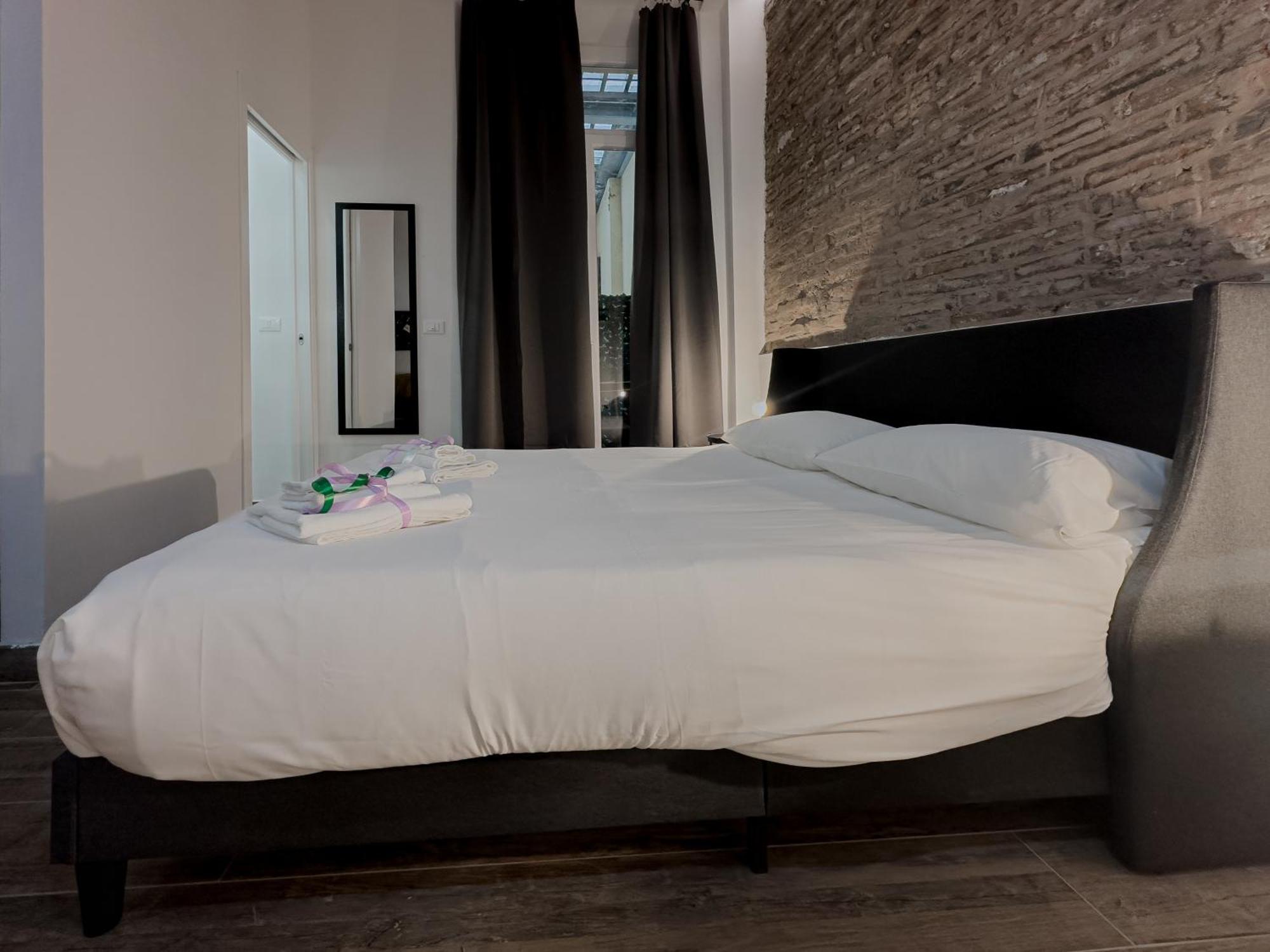 Realkasa Galliera Home & Suites Bologna Buitenkant foto