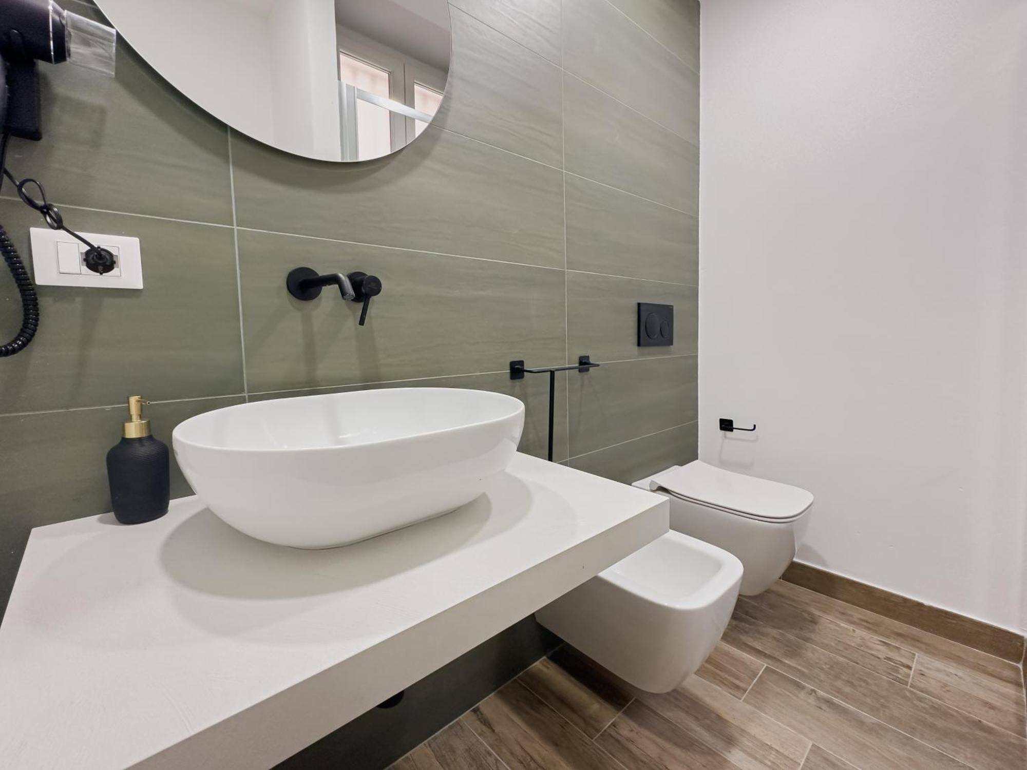 Realkasa Galliera Home & Suites Bologna Buitenkant foto